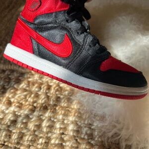 Kids Retro Jordan Black and Red High-Top Sneakers Size 10C